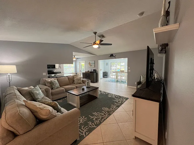 129 Barre Dr NW — Photo 5