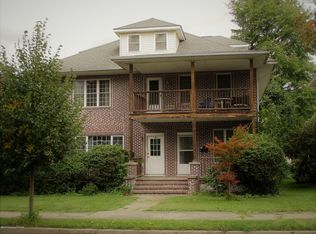 128 Broad St, Stroudsburg, PA 18360