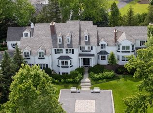 1630 Paddock Ln, Lake Forest, IL 60045