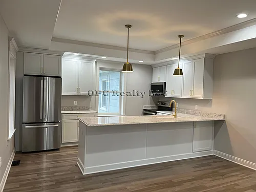 709 Webster St Photo 1