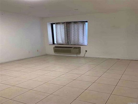 2nd image of 13324 41st Ave #3C