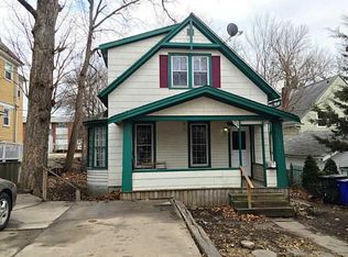 1807 B Ave NE, Cedar Rapids, IA 52402