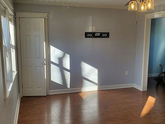 Living room approx 12x17