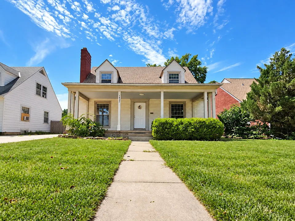 1437 N Jeanette Ave