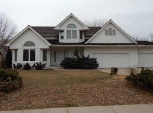 2123 NW 135th St, Clive, IA 50325