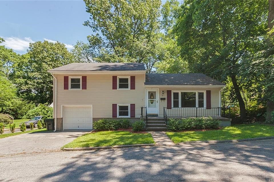 1st image of 17 Laurel Ln