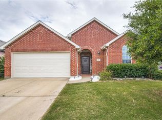 1107 Luckenbach Dr, Forney, TX 75126