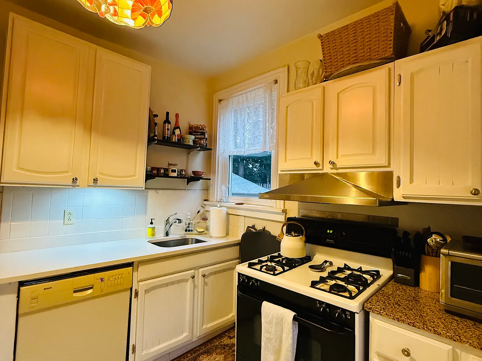 1 bed, $2,550 — Photo 4