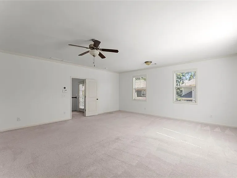 2770 Prado Ln — Photo 23