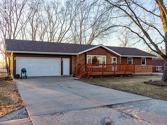 2nd image of 4015 Sunnyside Rd