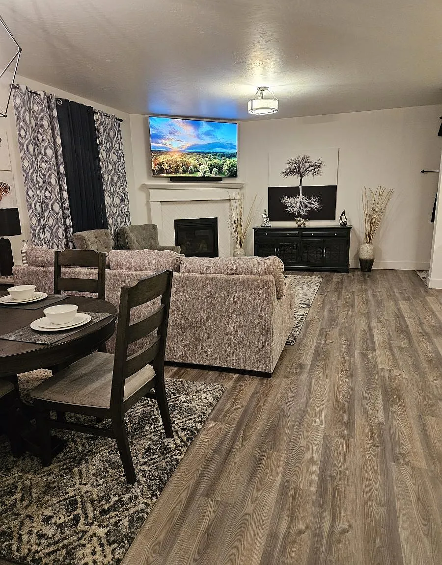 3 bed, 1586 sqft, $2,700 — Photo 3