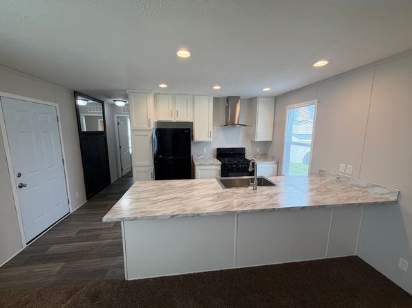 76 Ash Ave #76