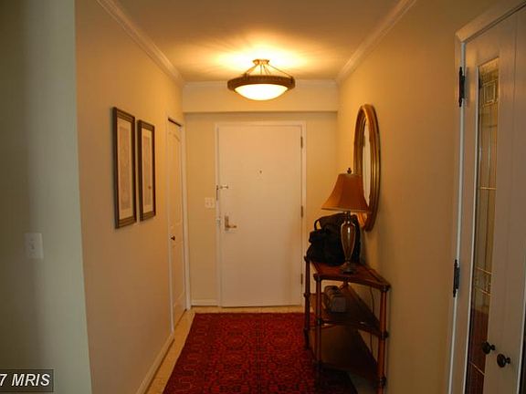 5th image of 1300 Crystal Dr APT 1404S
