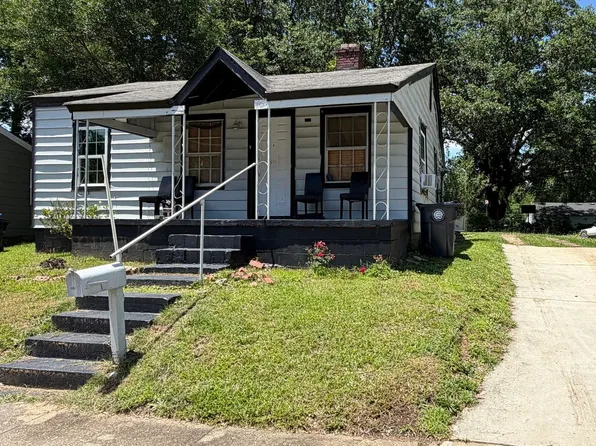 1067 Desota St, Gainesville, GA 30501