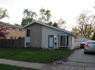 522 N Addison Rd, Villa Park, IL 60181