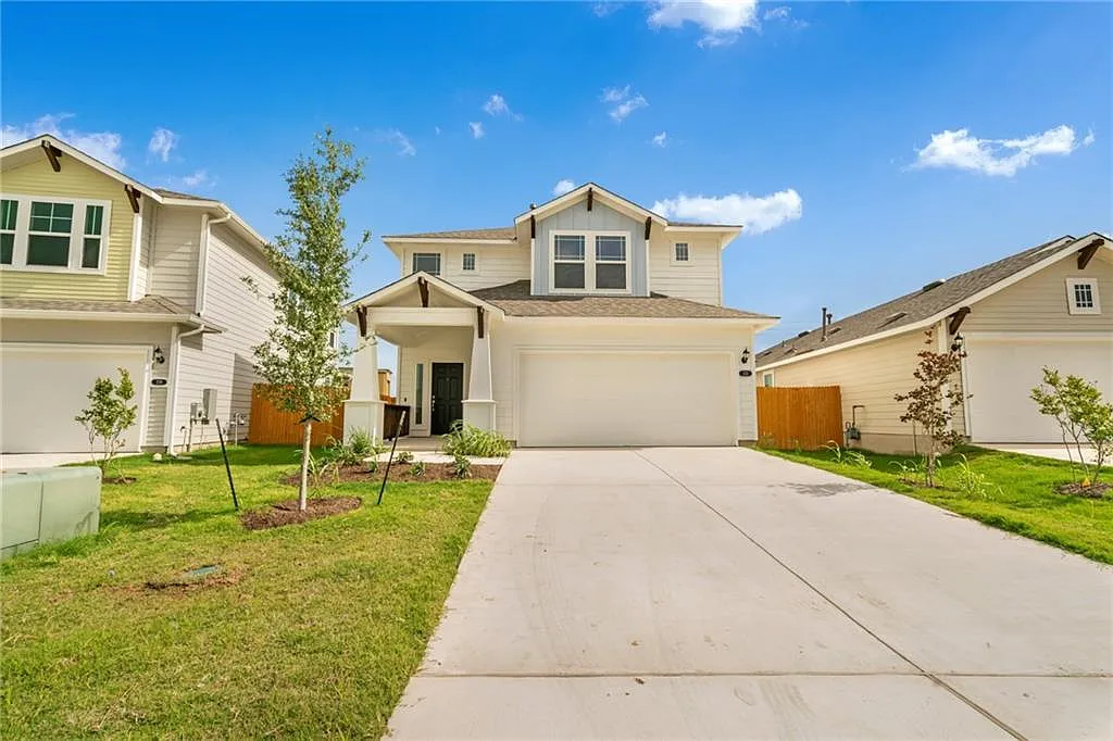 3 bed, 2.5 bath, 1796 sqft, $2,100 — Photo 1