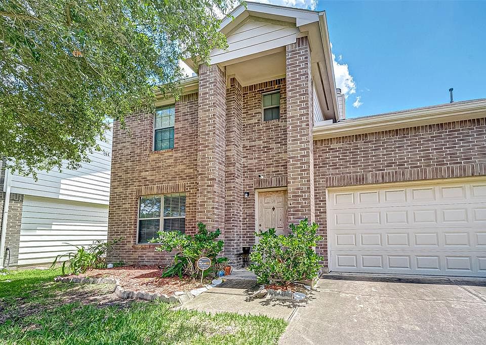 1st image of 15822 Kings Cypress Ln