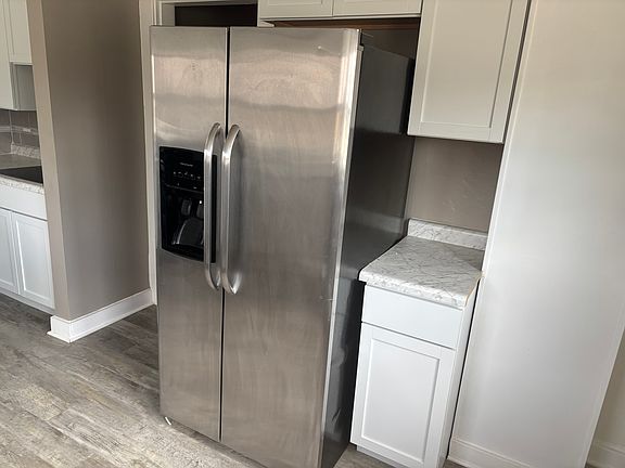 4th image of 36818 Goddard Rd APT 2