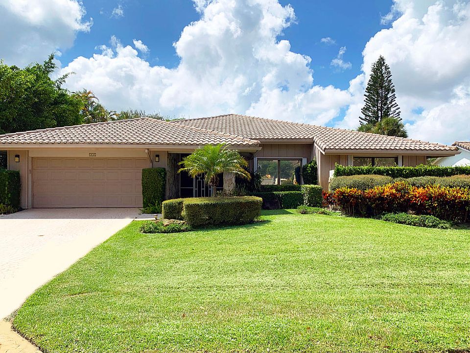 1st image of 666 Pine Lake Dr