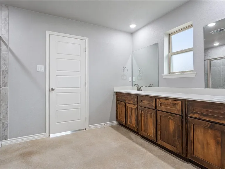 1468 Dryden Ave — Photo 25