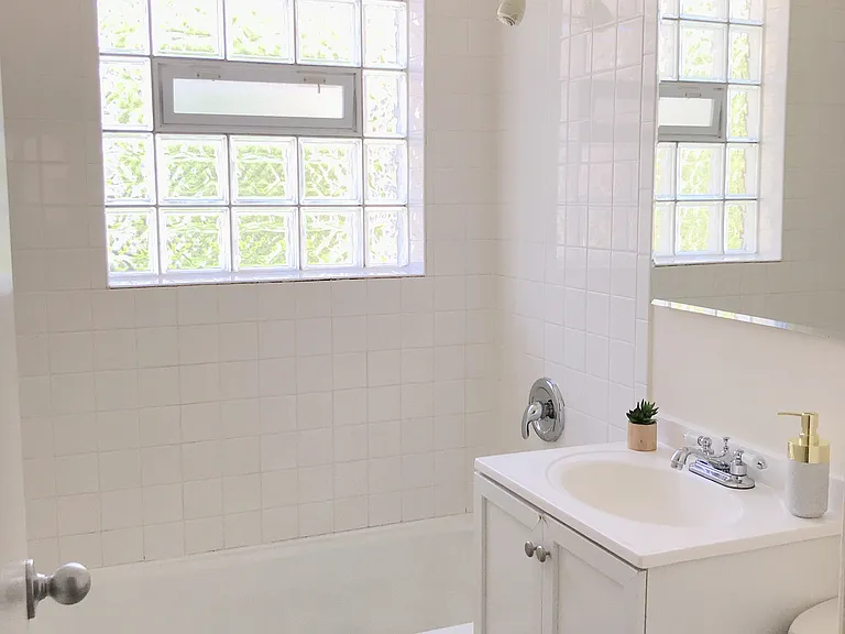 309 Sherman Ave #3B — Photo 6