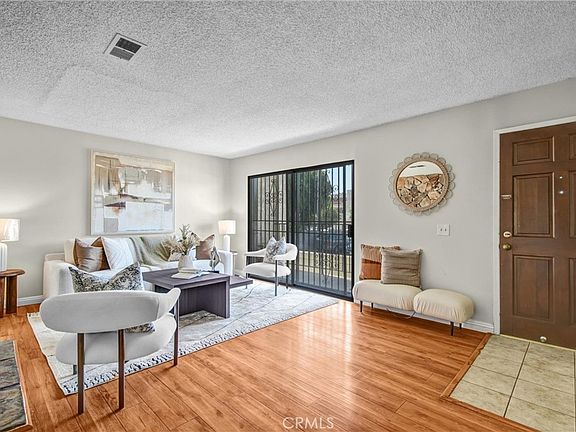4th image of 218 Avondale Ave APT D