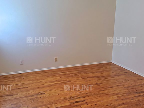 5th image of 6455F W Hawthorn Dr