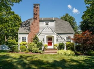 27 Allen St, Basking Ridge, NJ 07920