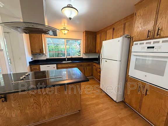 4th image of 1713 Mariposa Dr