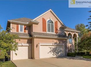 3724 W 157th St, Overland Park, KS 66224