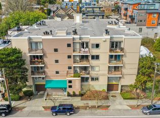 3045 20th Ave W APT 205, Seattle, WA