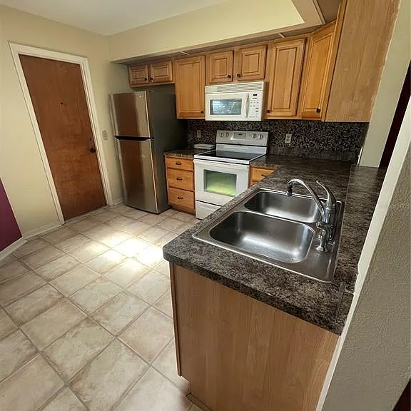 2918 W Campbell Rd — Photo 6