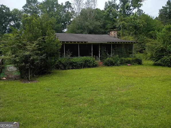498 Country Club Rd, Dublin, GA 31021
