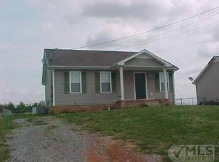 305 Cranklen Cir, Clarksville, TN 37042