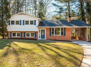 324 Kendale Ct, East Flat Rock, NC 28726