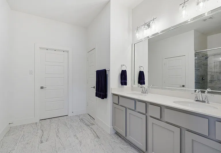2817 Stanley Ave #1 — Photo 20