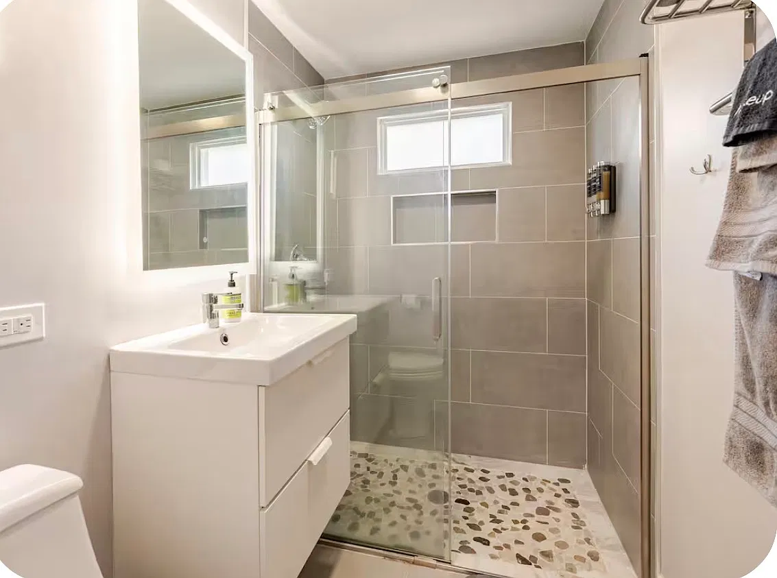 3 bed, 1008 sqft, $900 — Photo 1