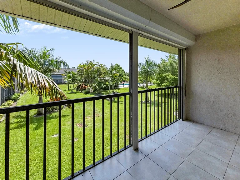 5693 Rattlesnake Hammock Rd #203 — Photo 31