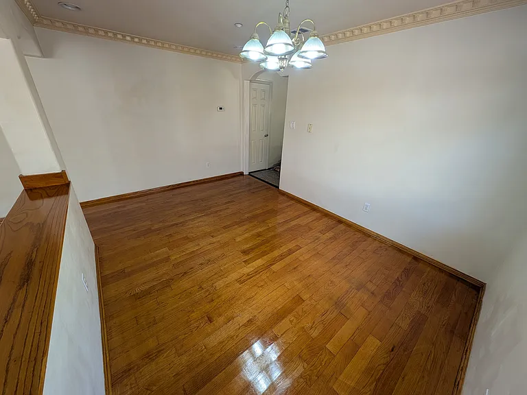 2721 Montezuma Ave — Photo 5