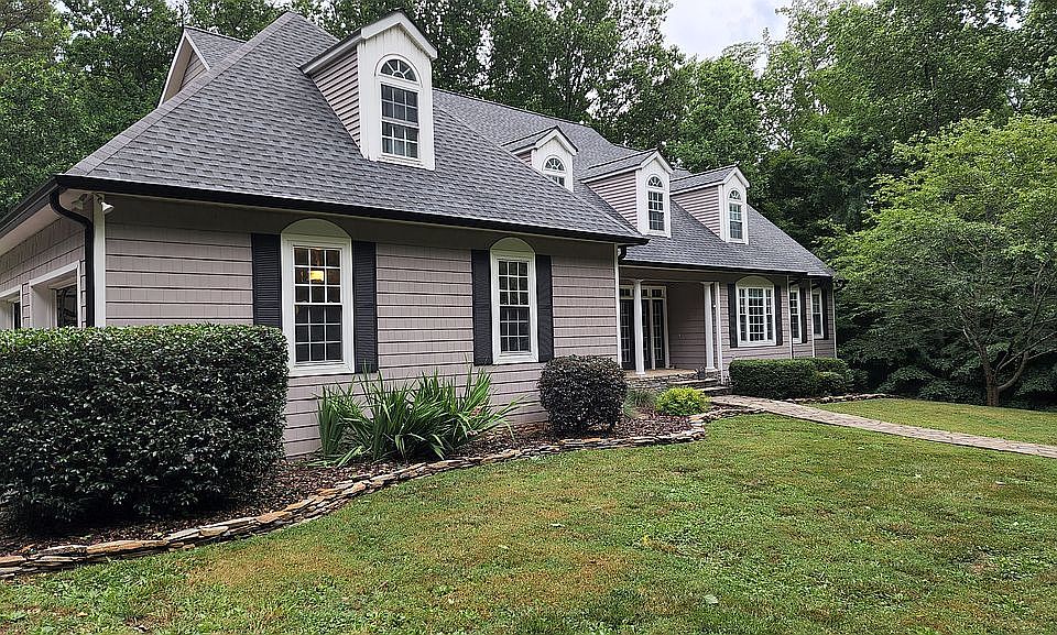 2nd image of 5115 Riverwest Rd