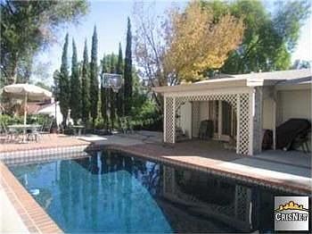 4th image of 16901 Strawberry Dr