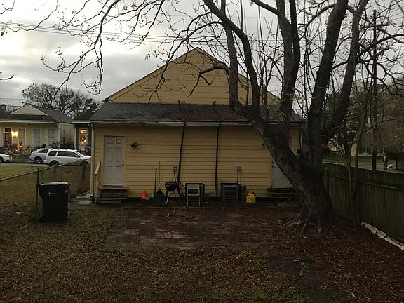 5th image of 2035 Jena St