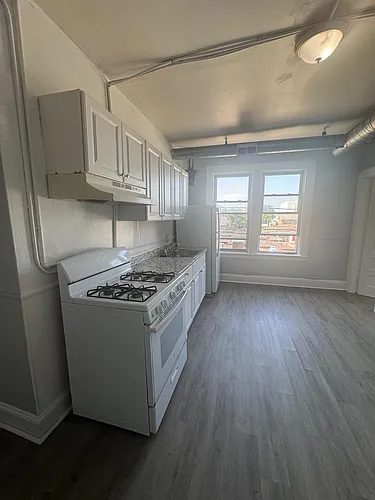 159 Charles St Photo 1