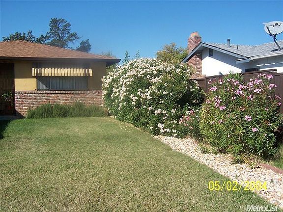 3rd image of 4928 Dingman Cir