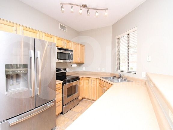 2nd image of 687 E Los Arboles Pl