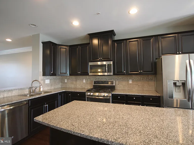 228 Compass Dr — Photo 13