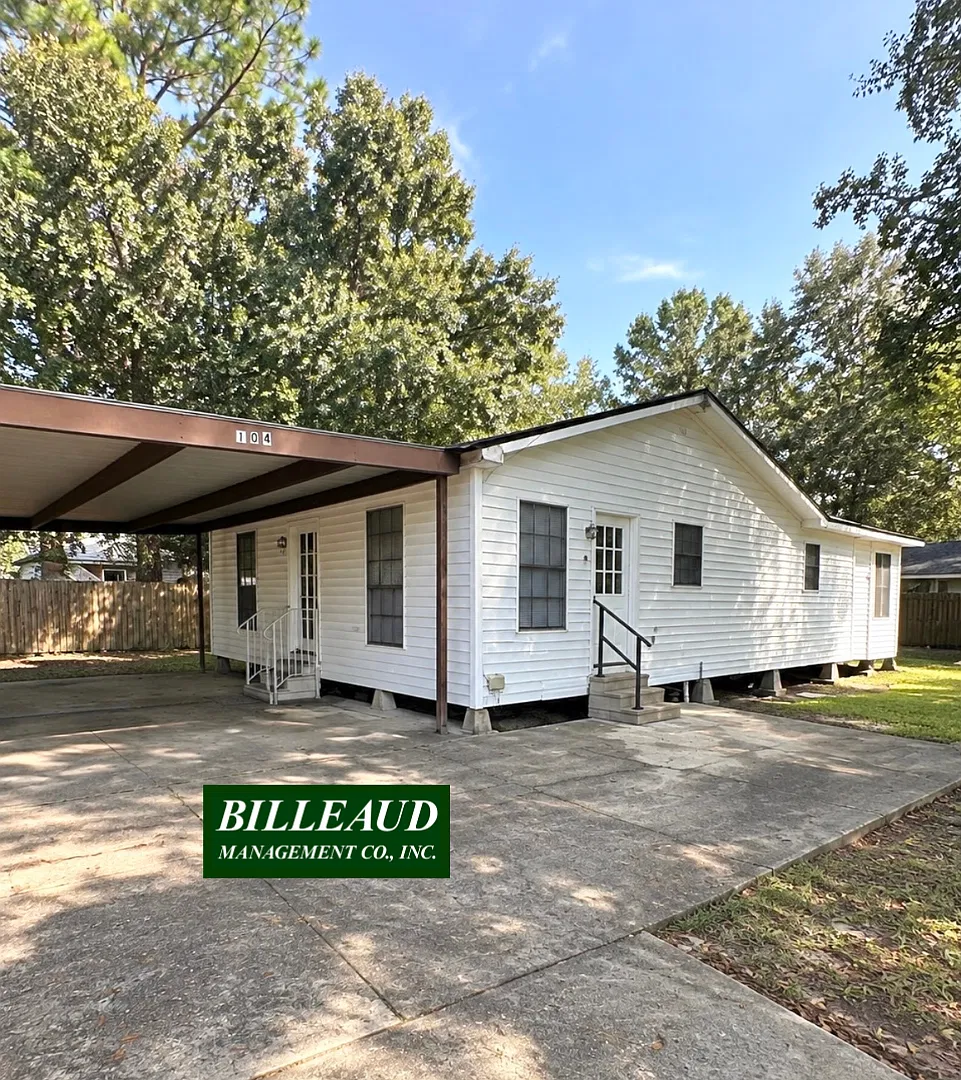 3 bed, 1307 sqft, $1,300 — Photo 1