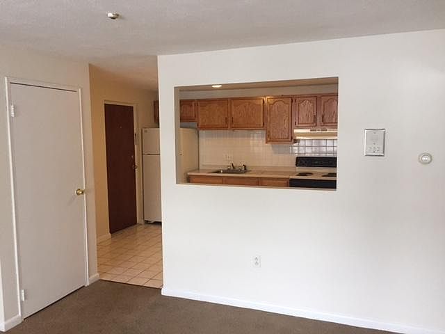 2nd image of 371 Washington St APT 17