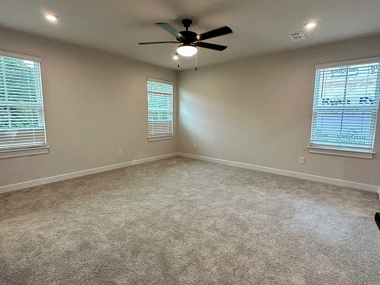 733 Lady Fern Dr — Photo 15