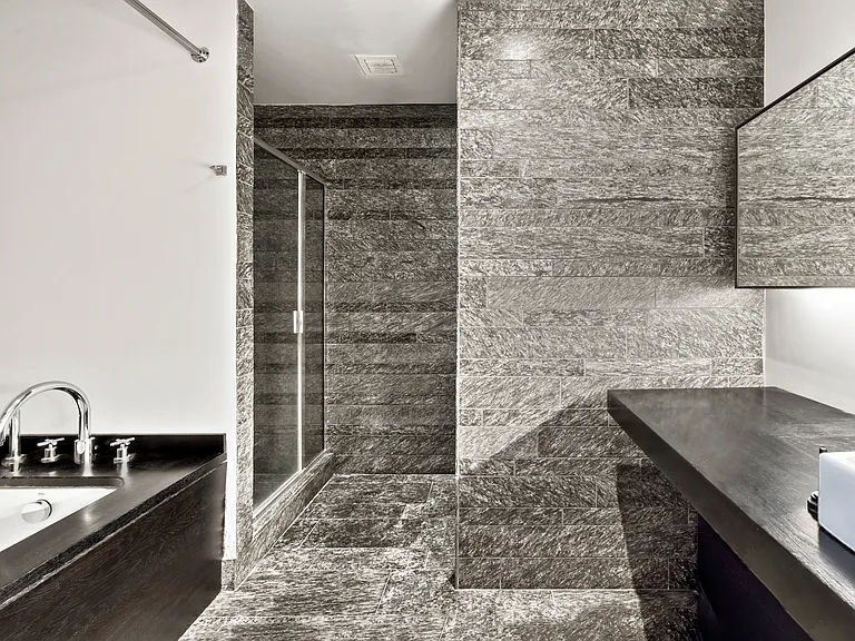 20 Pine St #2012 — Photo 8